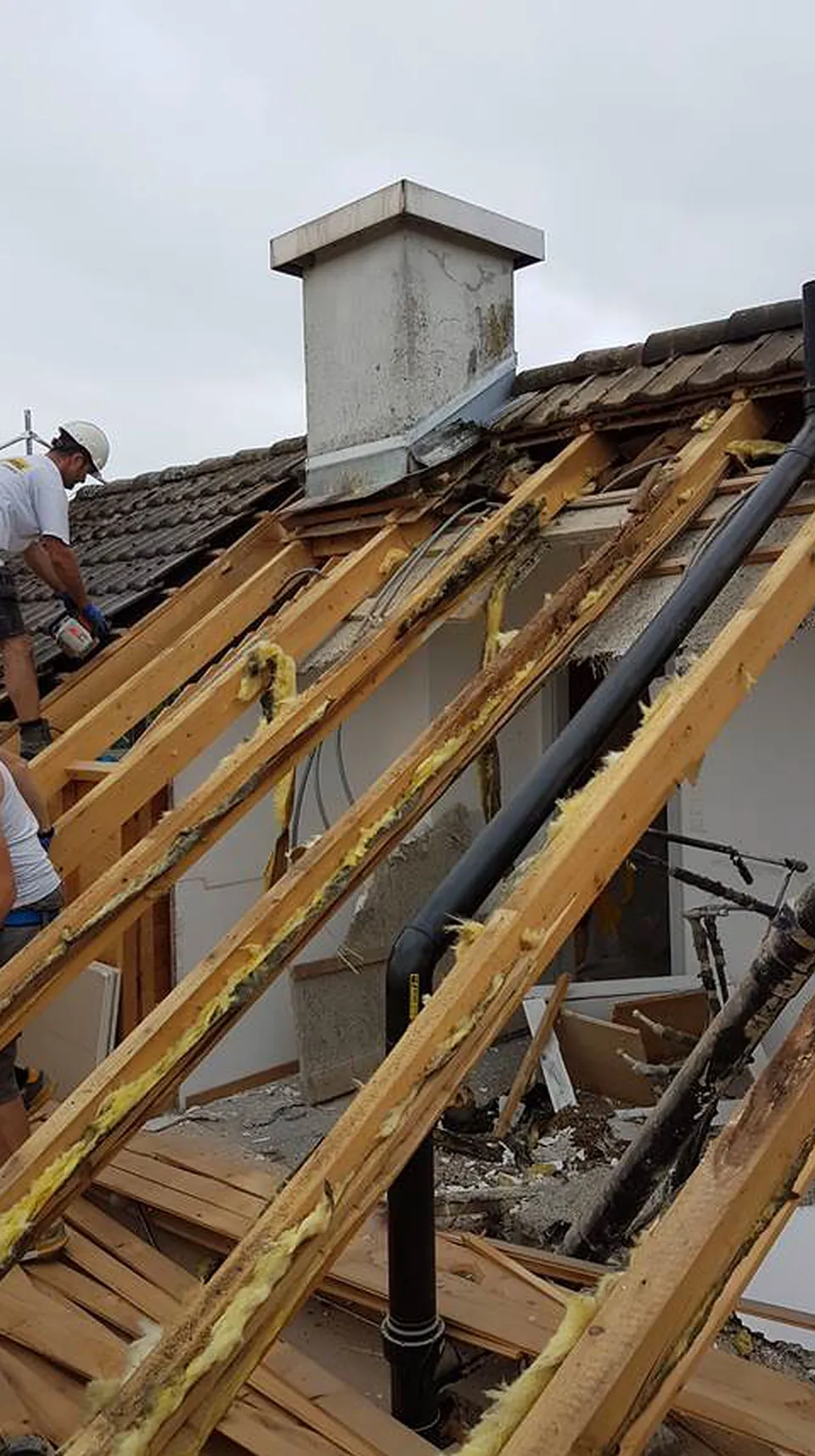 Umbau Dreifamilienhaus in Ermensee, Dachstuhl während der Bauarbeiten